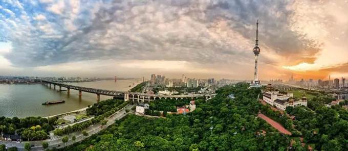 新型冠狀病毒肺炎席卷武漢！