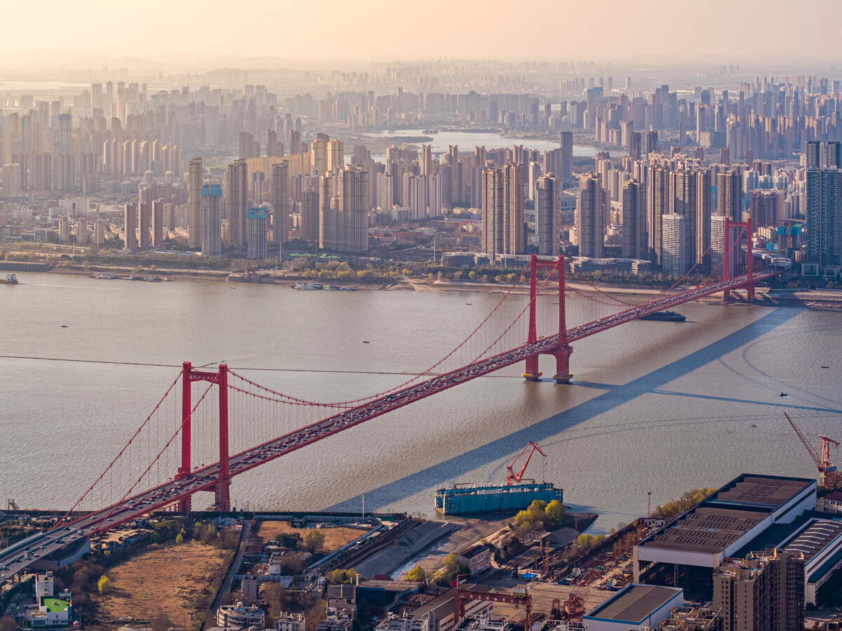 武漢航拍映入眼簾的是那座橫跨長